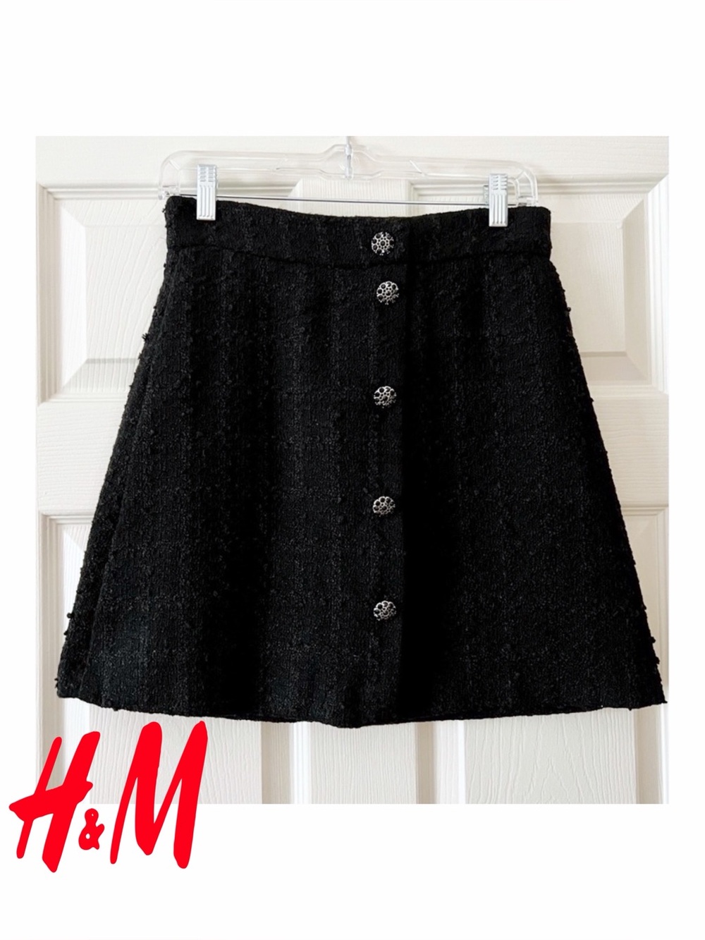 🆕 NWT H&M Button A-Line Skirt in Black